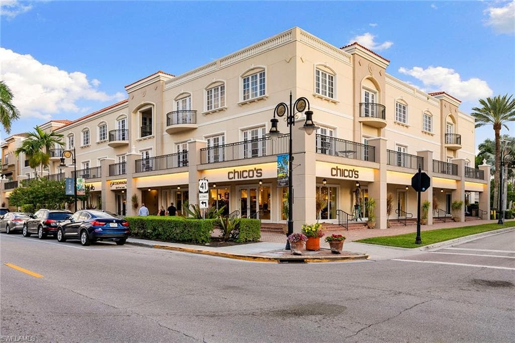 600 5th Ave S A211, Naples, FL 34102-31