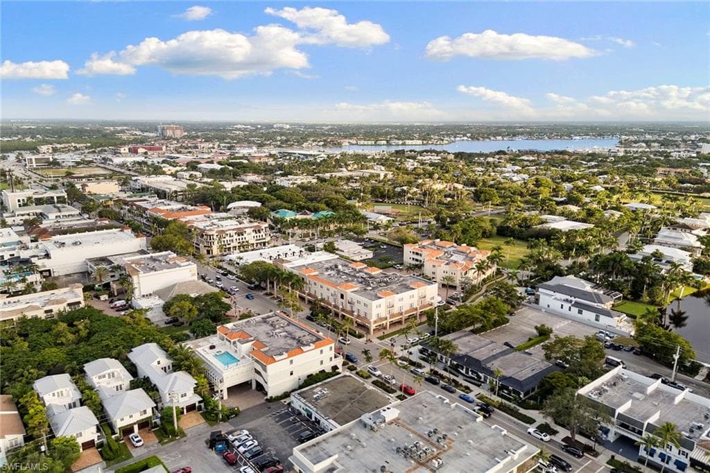 600 5th Ave S A211, Naples, FL 34102-35