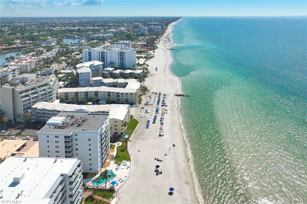 1919 Gulf Shore Blvd N 804, Naples, FL 34102-22