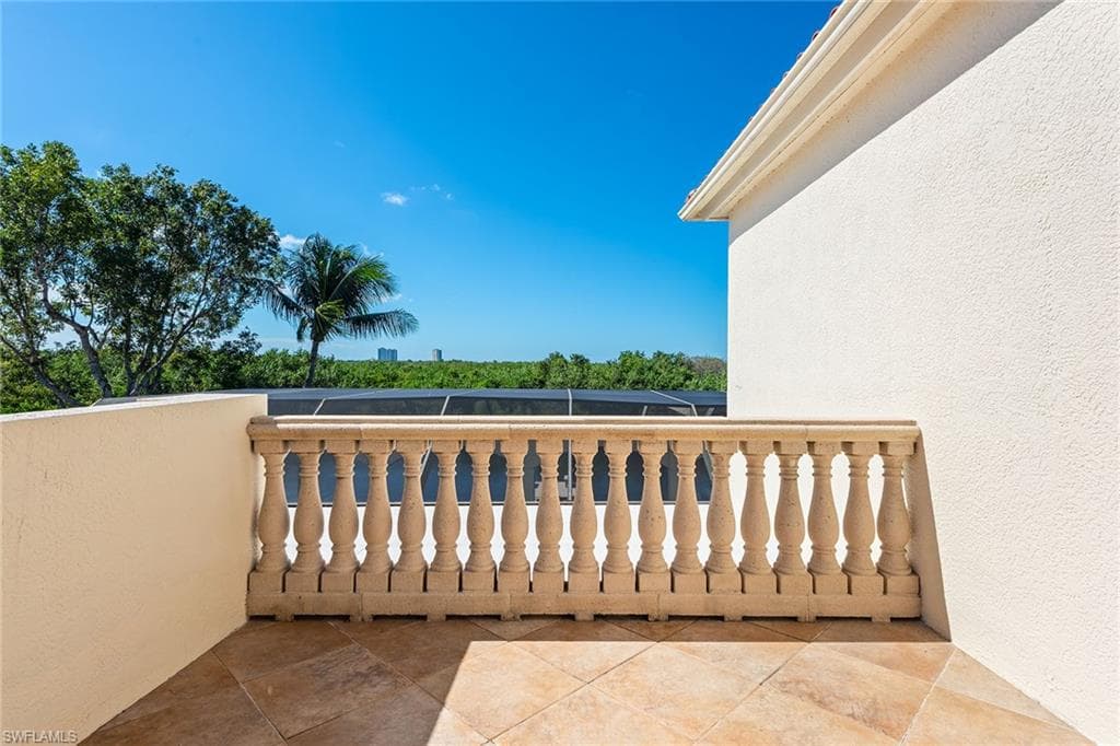 8589 Bellagio Dr, Naples, FL 34114-25