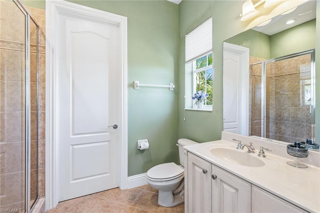 8589 Bellagio Dr, Naples, FL 34114-29