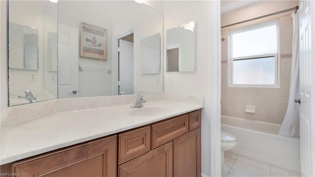 1771 Sarazen Pl, Naples, FL 34120-25