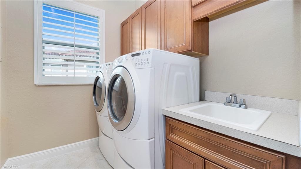 1771 Sarazen Pl, Naples, FL 34120-32