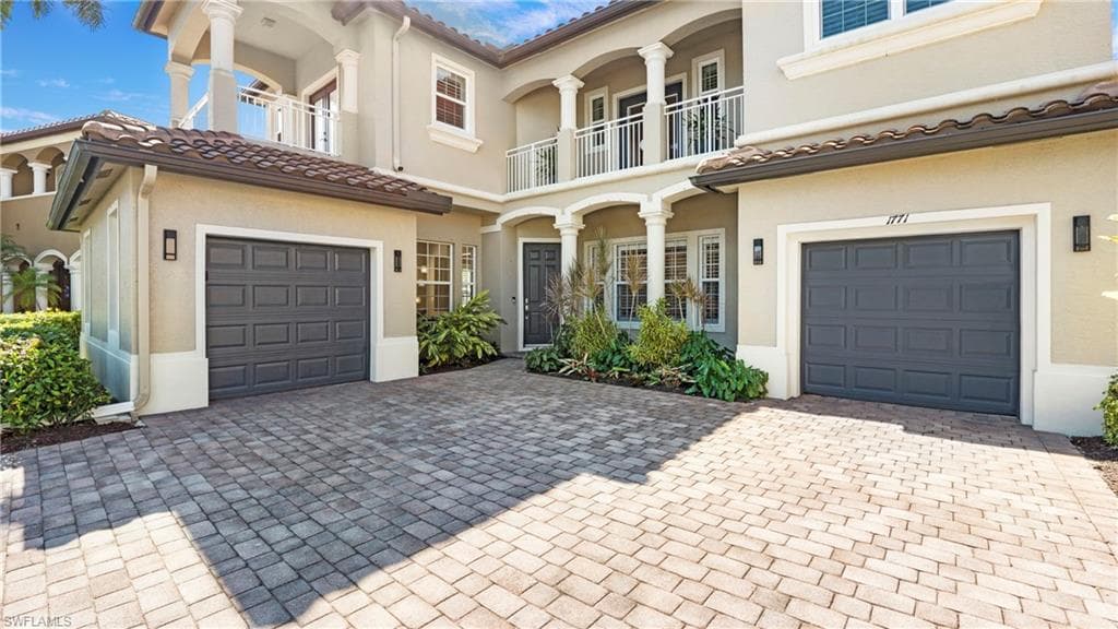 1771 Sarazen Pl, Naples, FL 34120-2