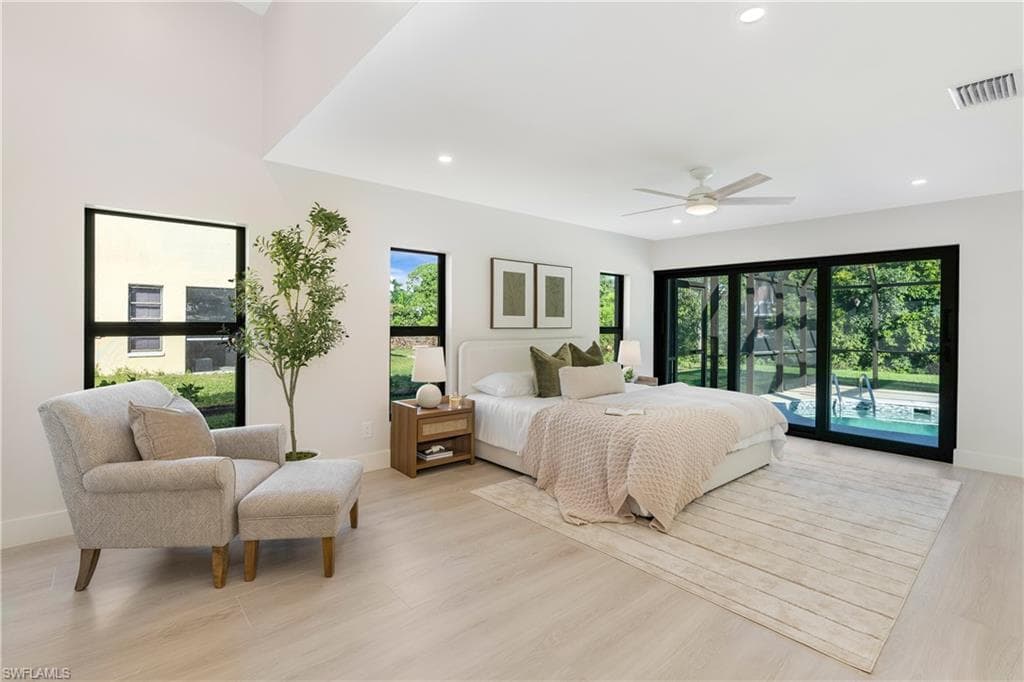 5105 Berkeley Dr, Naples, FL 34112-16