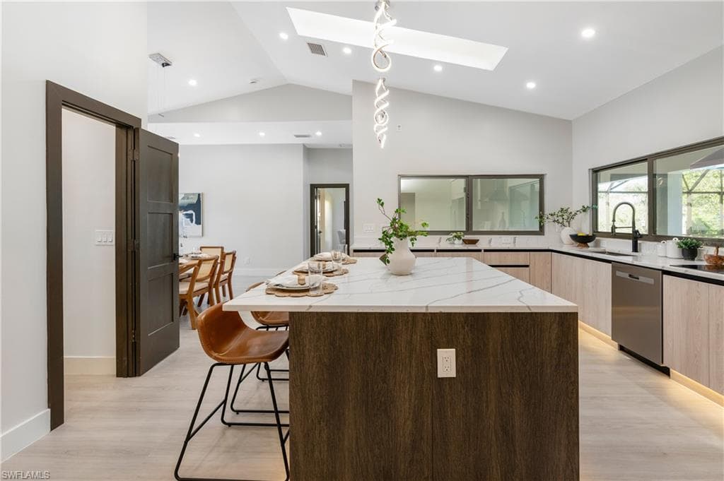 5105 Berkeley Dr, Naples, FL 34112-28