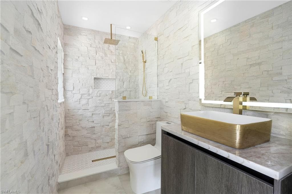 5105 Berkeley Dr, Naples, FL 34112-31