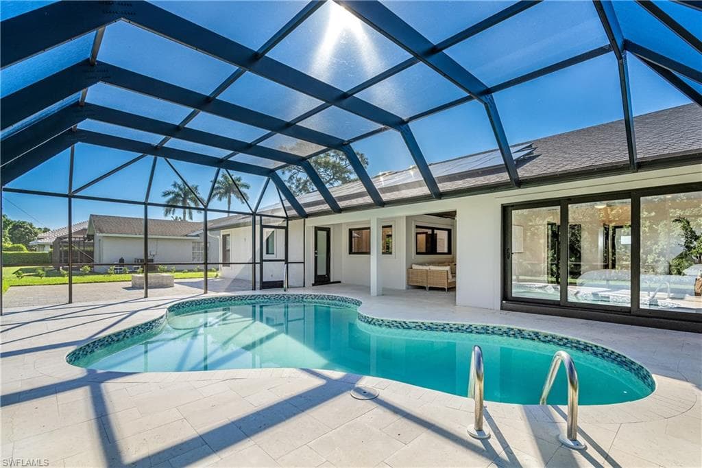 5105 Berkeley Dr, Naples, FL 34112-37