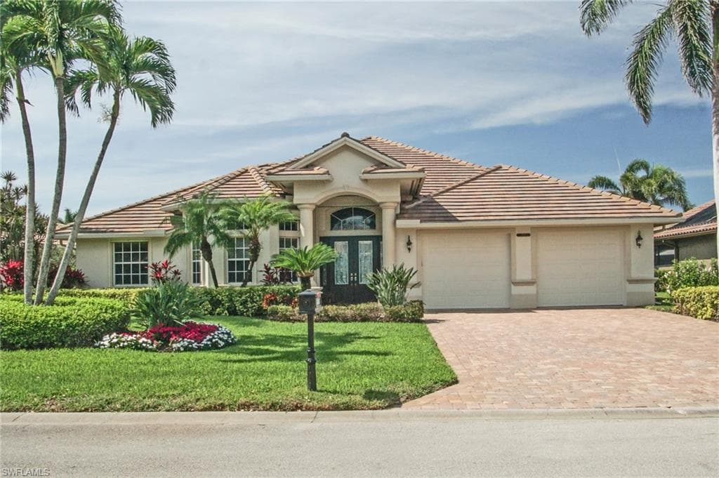 8007 Tiger Lily Dr, Naples, FL 34113-1