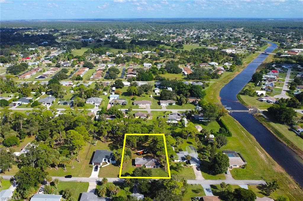 204 Lake Ave, Lehigh Acres, FL 33936-31