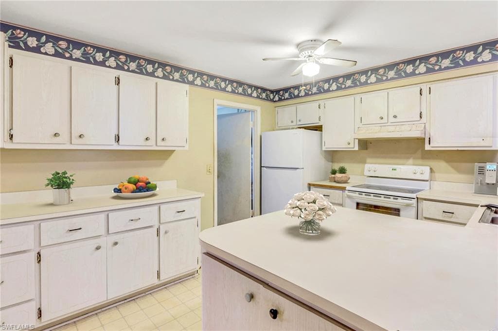 204 Lake Ave, Lehigh Acres, FL 33936-39