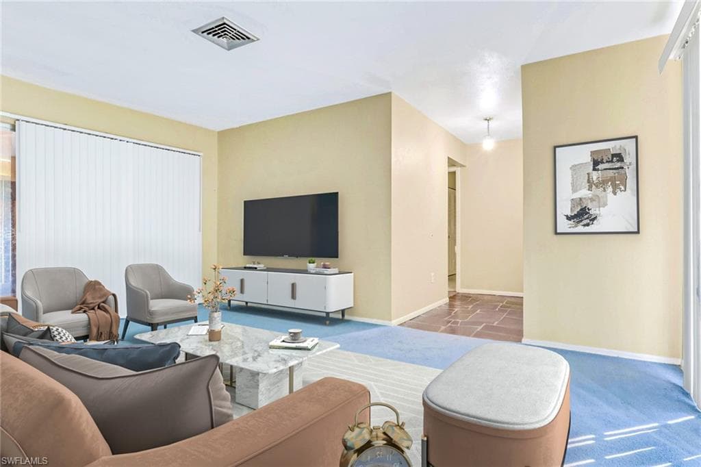 204 Lake Ave, Lehigh Acres, FL 33936-7