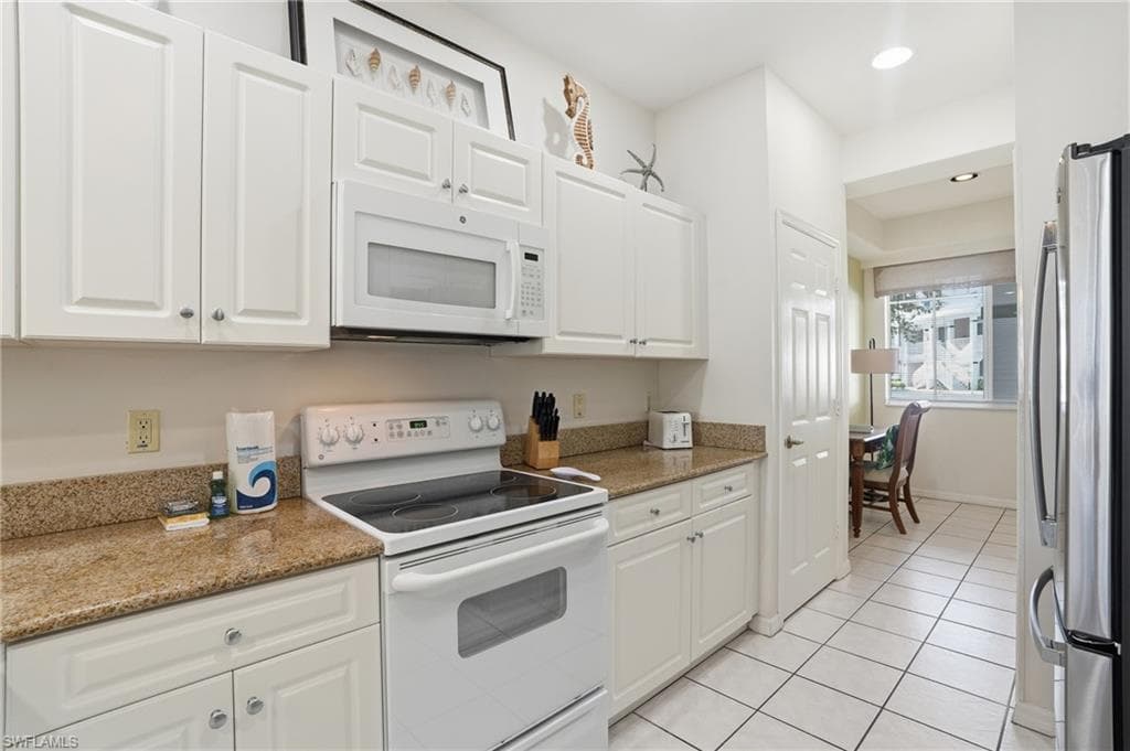 7920 Mahogany Run Ln 1015, Naples, FL 34113-16