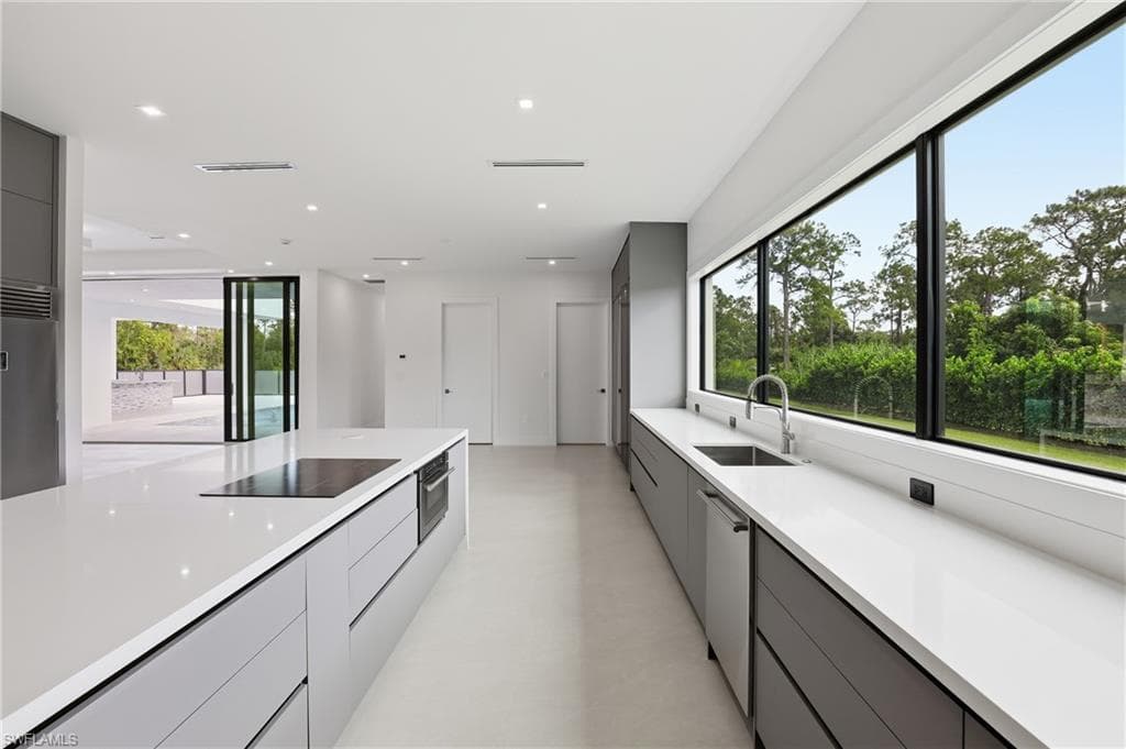 1388 Everglades Blvd N, Naples, FL 34120-15