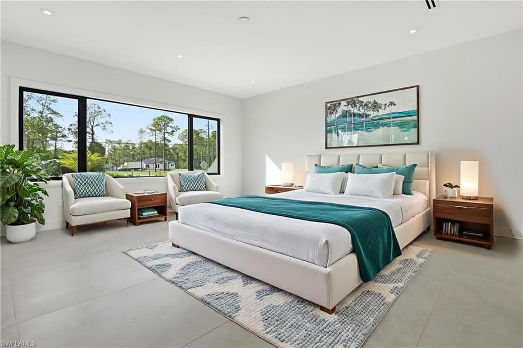 1388 Everglades Blvd N, Naples, FL 34120-22