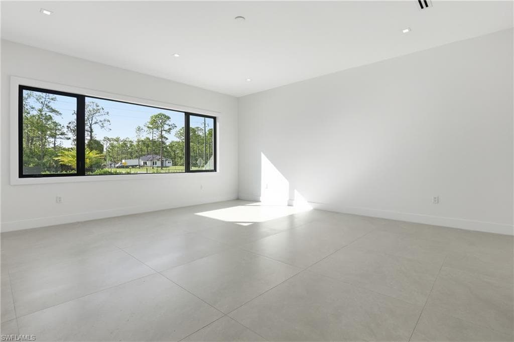 1388 Everglades Blvd N, Naples, FL 34120-23