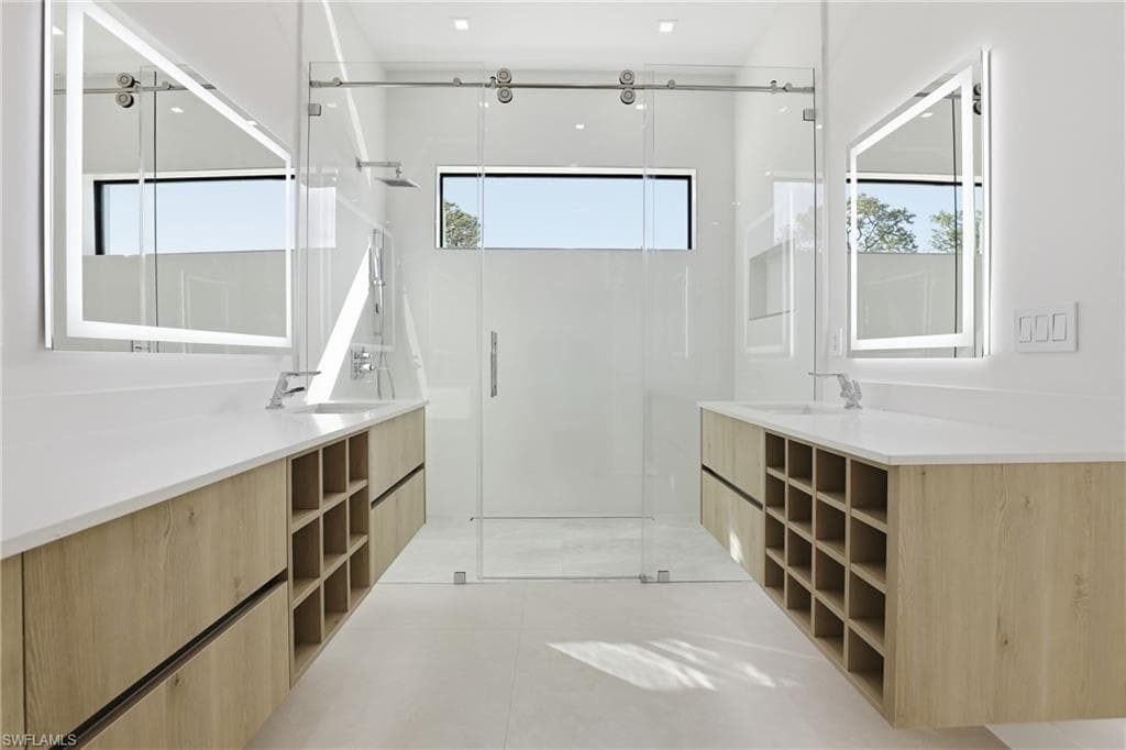 1388 Everglades Blvd N, Naples, FL 34120-37