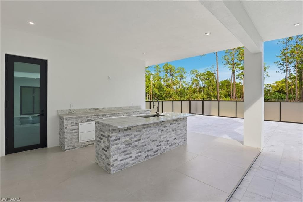 1388 Everglades Blvd N, Naples, FL 34120-42