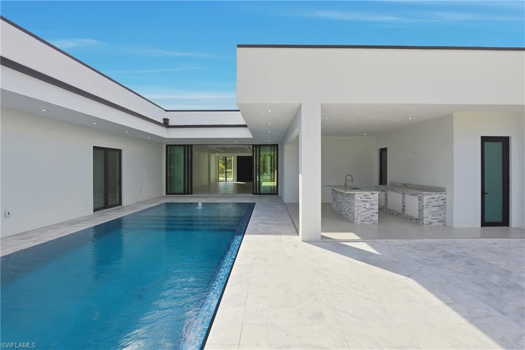 1388 Everglades Blvd N, Naples, FL 34120-44