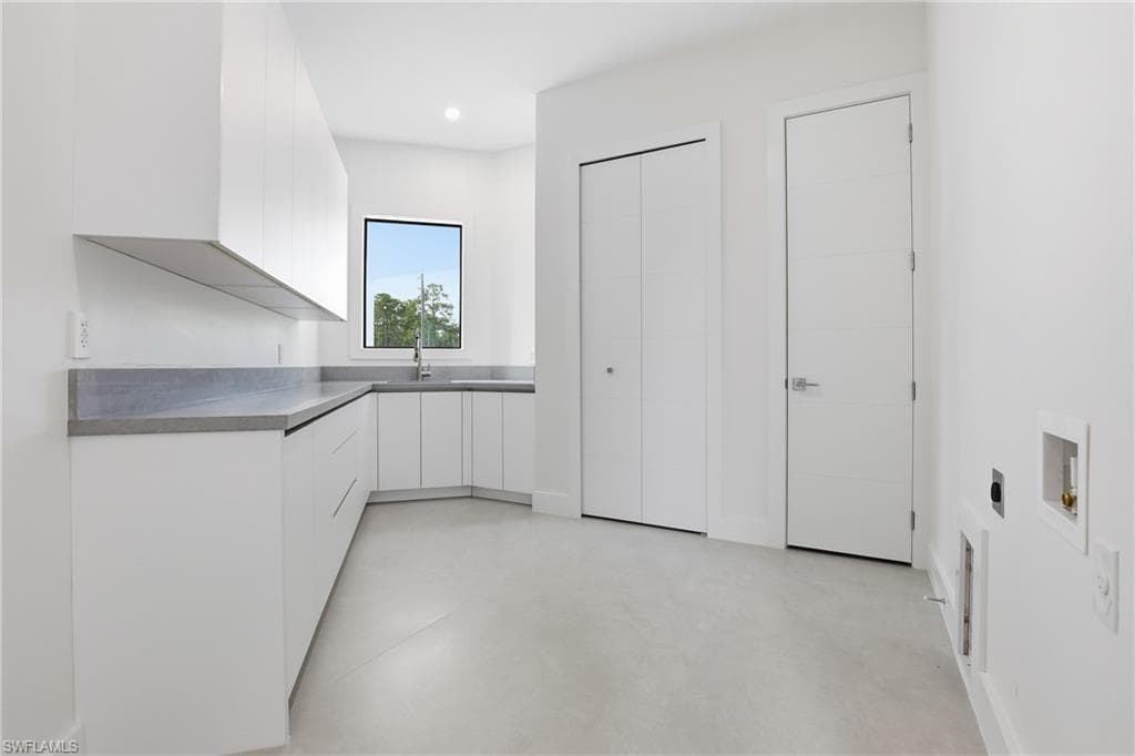 1388 Everglades Blvd N, Naples, FL 34120-45