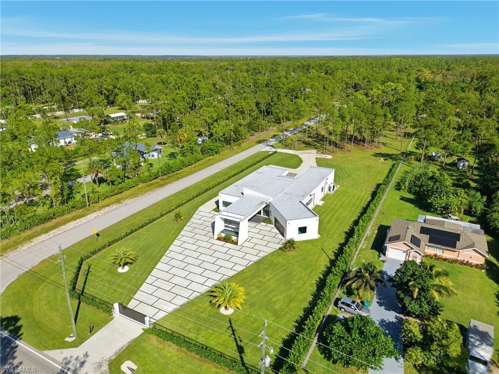 1388 Everglades Blvd N, Naples, FL 34120-50