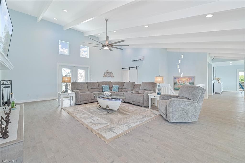 1960 Bahama Ave, Fort Myers, FL 33905-9