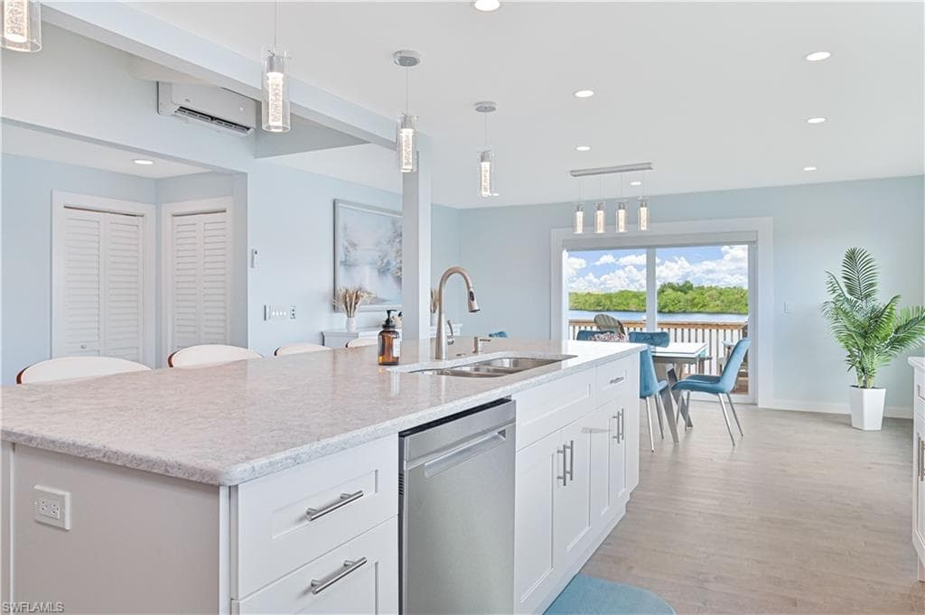 1960 Bahama Ave, Fort Myers, FL 33905-14