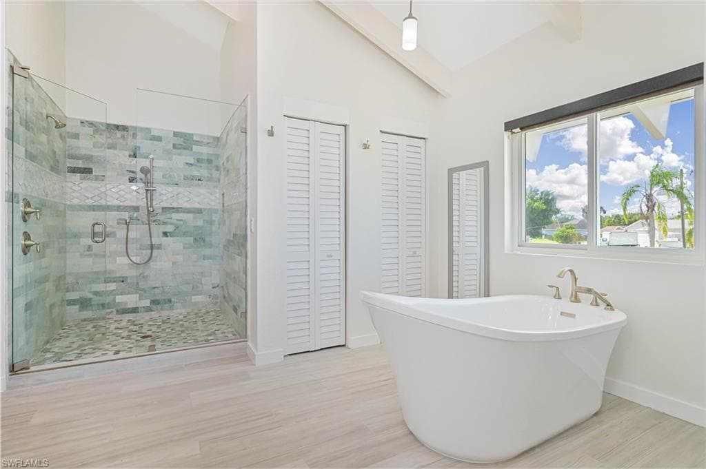 1960 Bahama Ave, Fort Myers, FL 33905-23