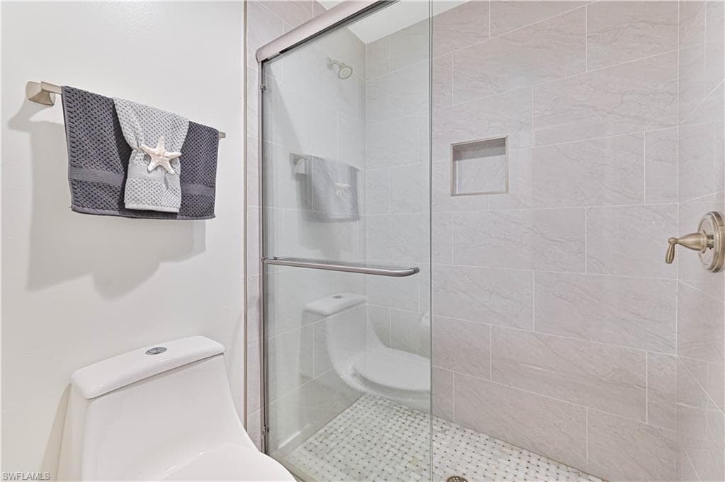 1960 Bahama Ave, Fort Myers, FL 33905-29