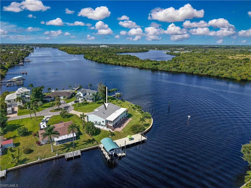 1960 Bahama Ave, Fort Myers, FL 33905-4