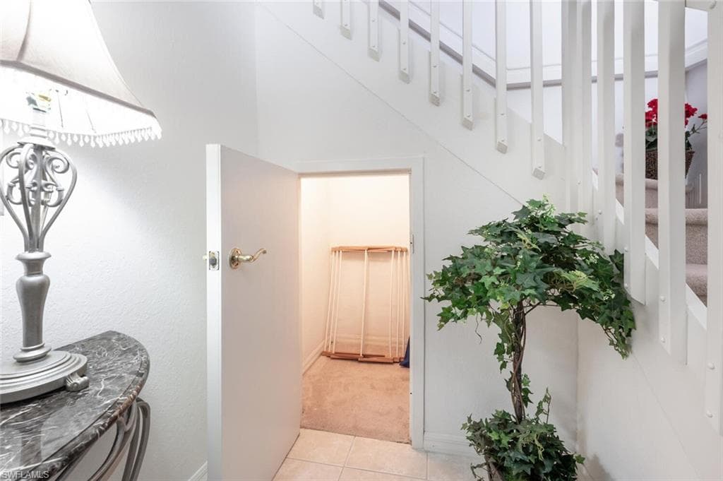 6850 Sterling Greens Dr 201, Naples, FL 34104-5