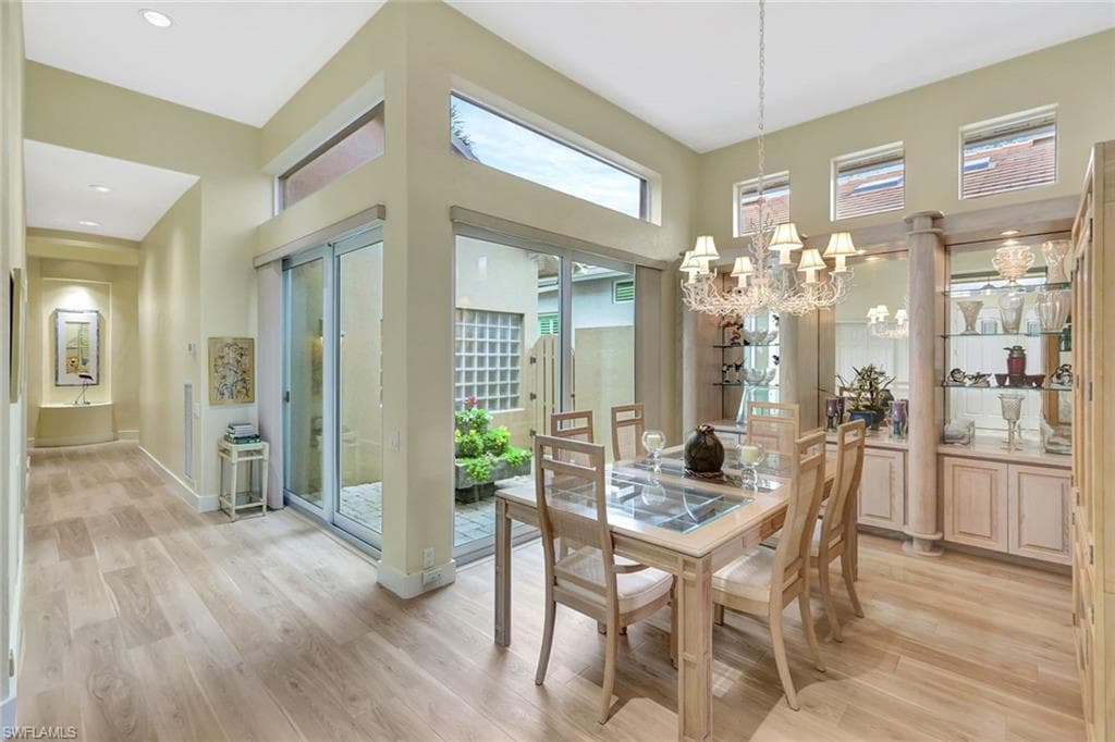 10401 Quail Crown Dr, Naples, FL 34119-10