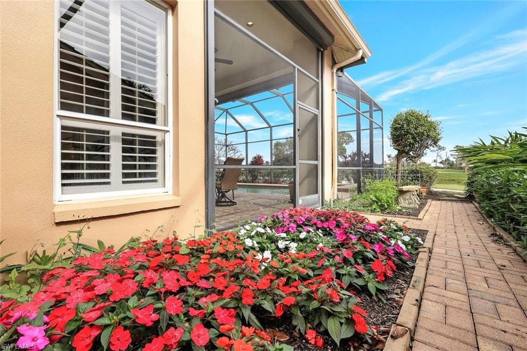 10401 Quail Crown Dr, Naples, FL 34119-17