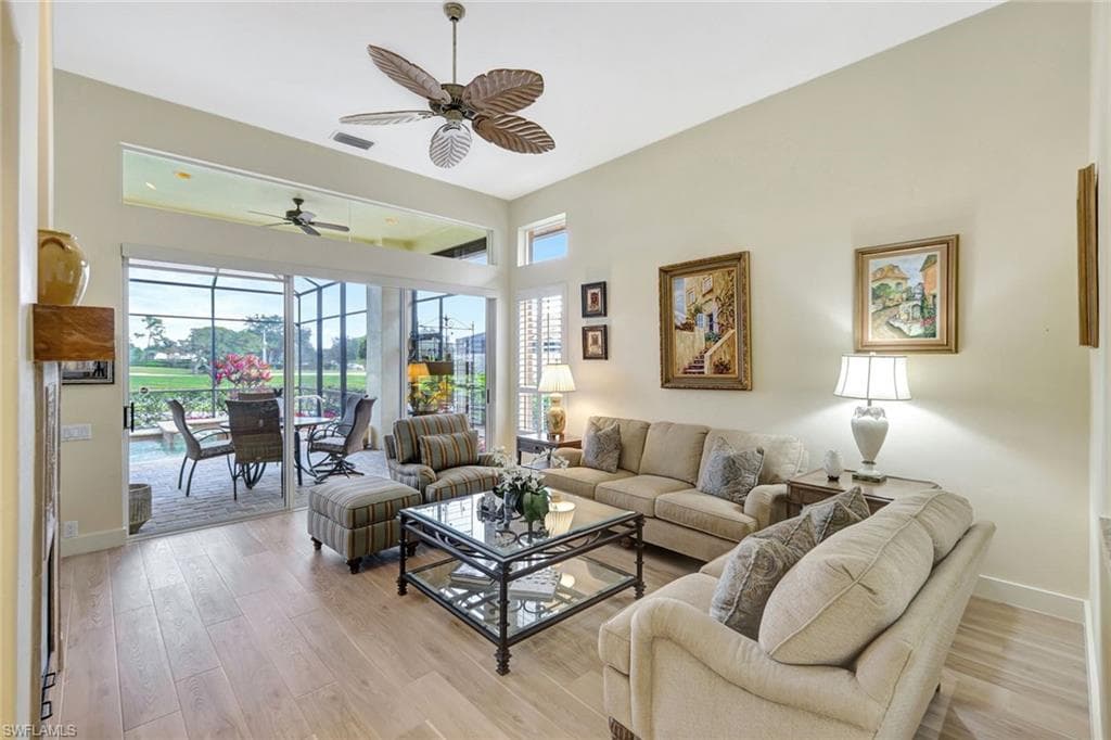 10401 Quail Crown Dr, Naples, FL 34119-5