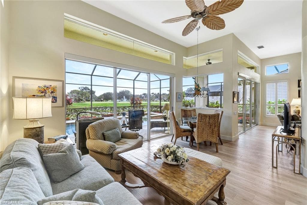 10401 Quail Crown Dr, Naples, FL 34119-7