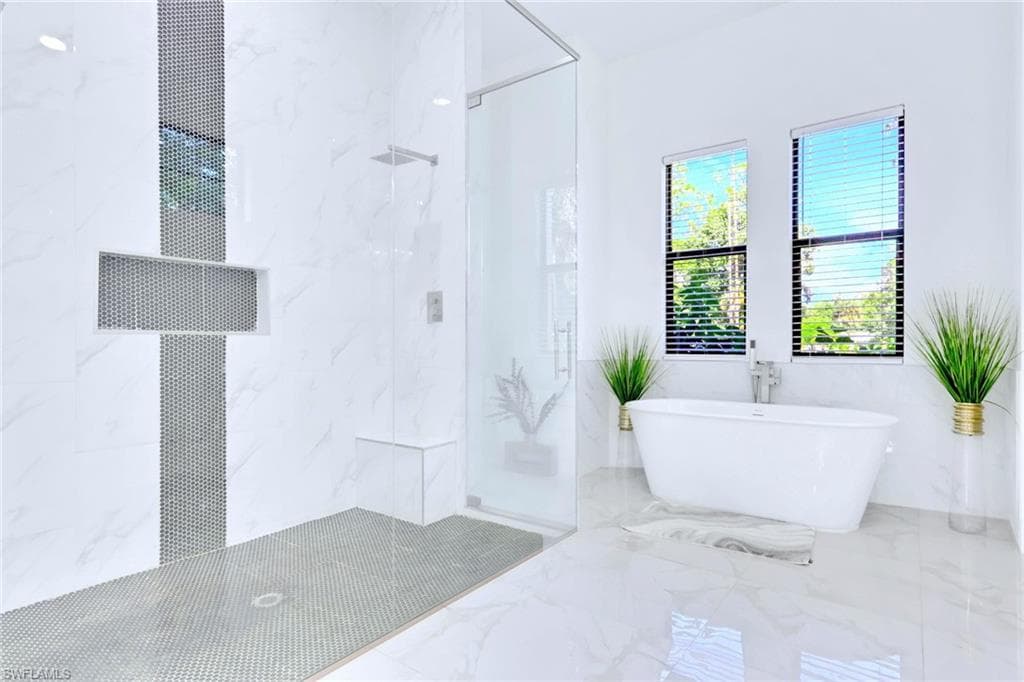 3524 29th Ave SW, Naples, FL 34117-20