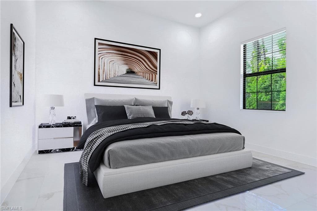 3524 29th Ave SW, Naples, FL 34117-28