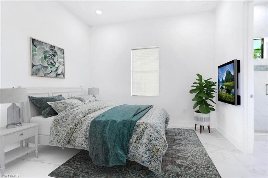 3524 29th Ave SW, Naples, FL 34117-32