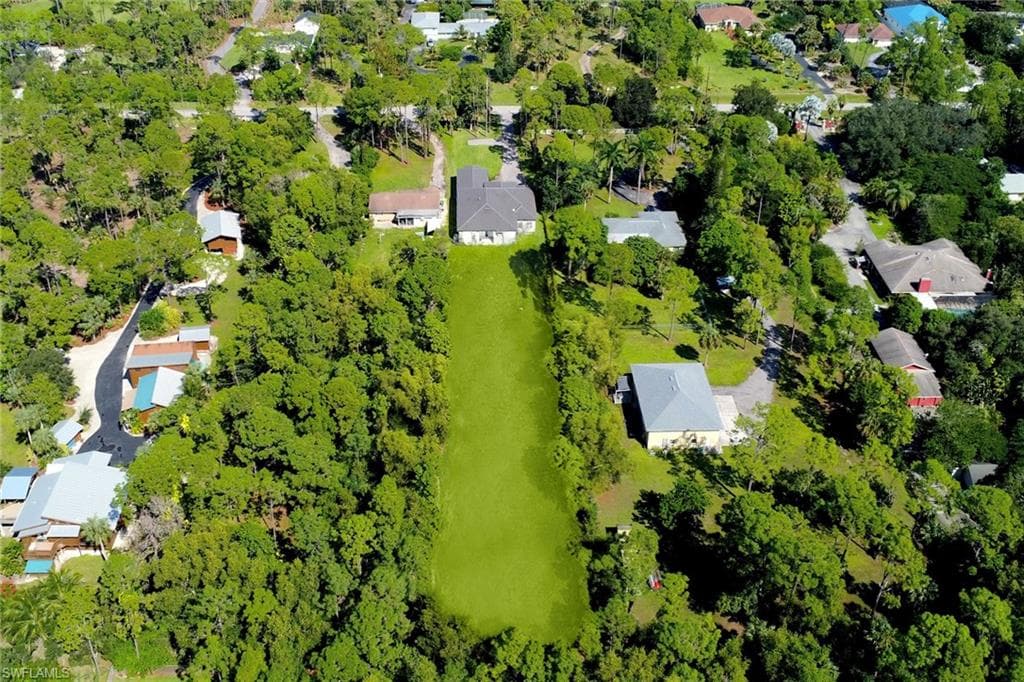 3524 29th Ave SW, Naples, FL 34117-49