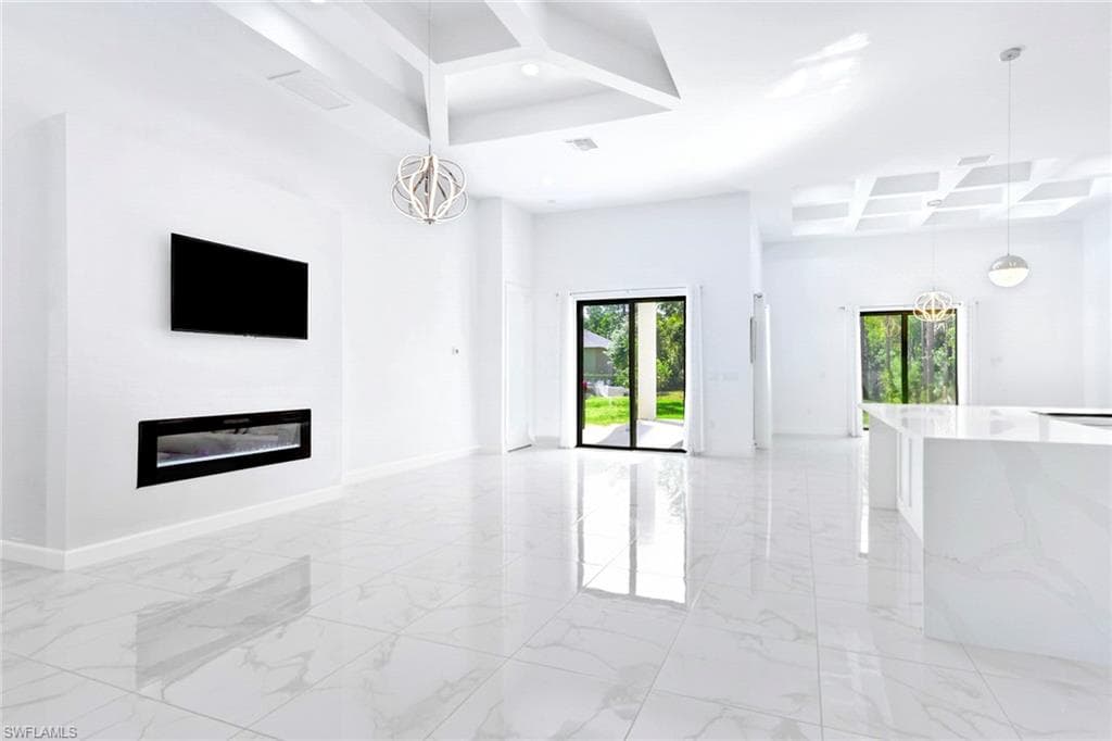 3524 29th Ave SW, Naples, FL 34117-4