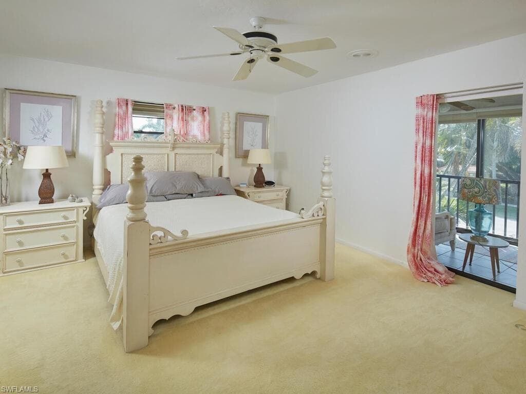 415 10th Ave S 7, Naples, FL 34102-7