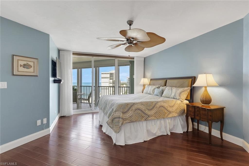 4651 Gulf Shore Blvd N Ph-6, Naples, FL 34103-12