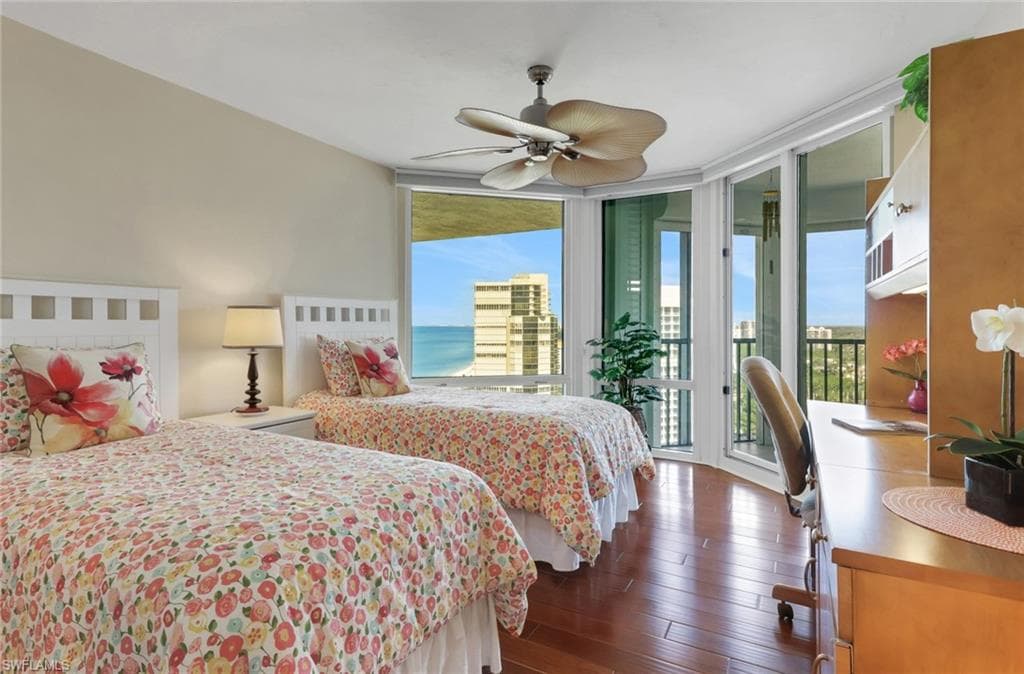 4651 Gulf Shore Blvd N Ph-6, Naples, FL 34103-19