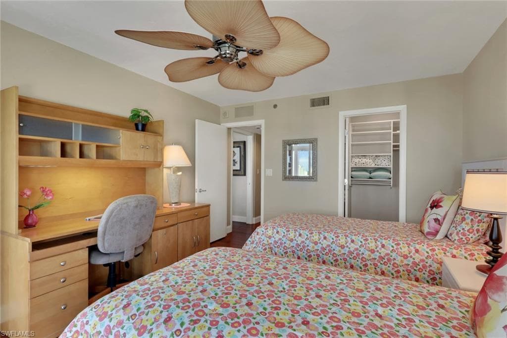 4651 Gulf Shore Blvd N Ph-6, Naples, FL 34103-22