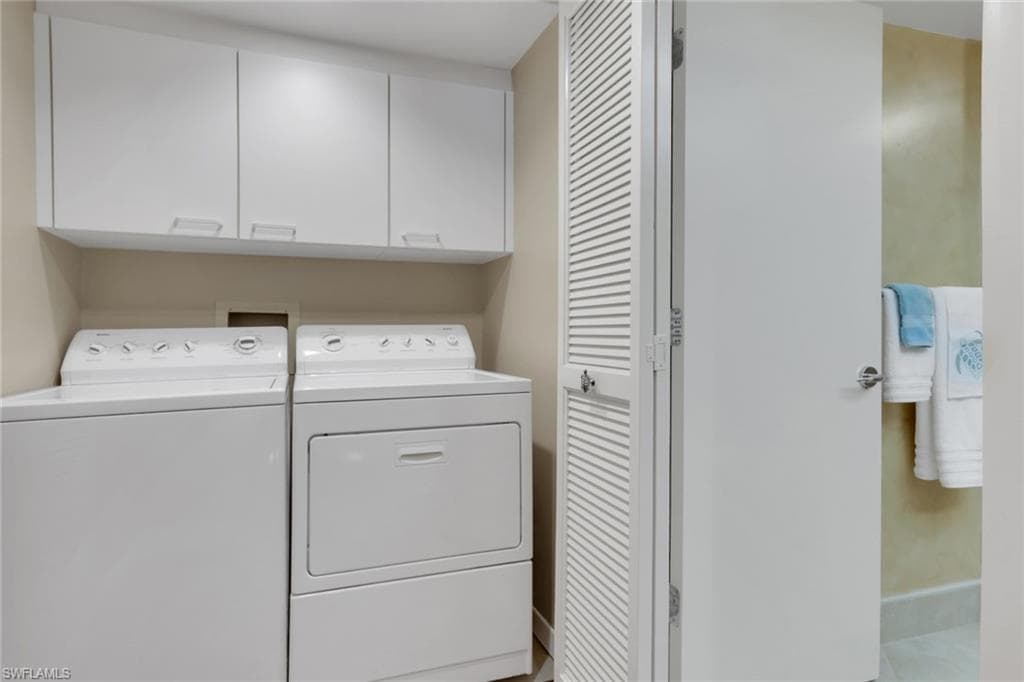 4651 Gulf Shore Blvd N Ph-6, Naples, FL 34103-23