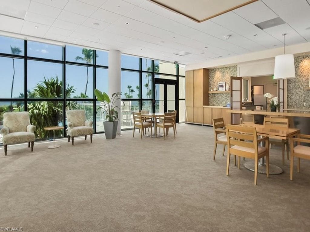 4651 Gulf Shore Blvd N Ph-6, Naples, FL 34103-31