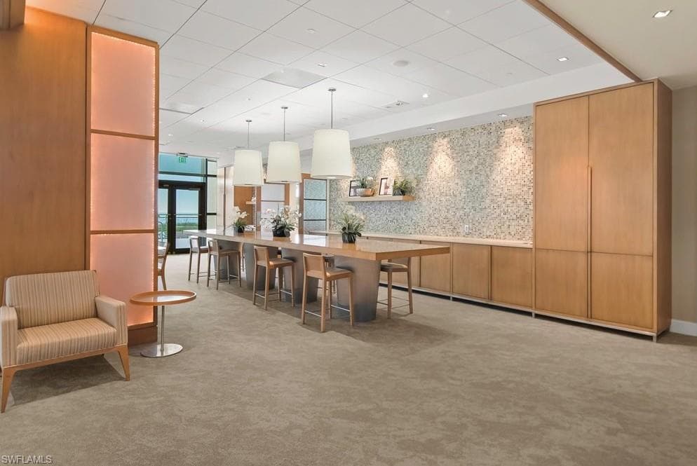 4651 Gulf Shore Blvd N Ph-6, Naples, FL 34103-32