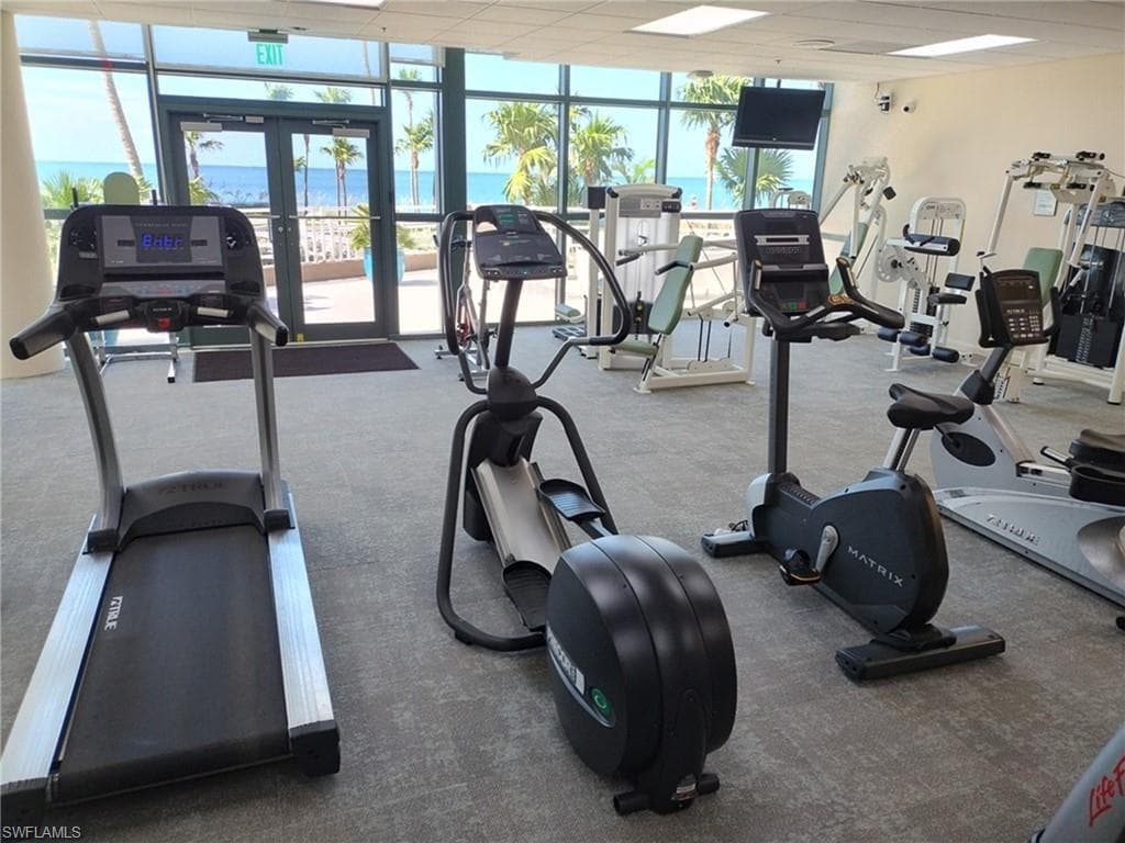 4651 Gulf Shore Blvd N Ph-6, Naples, FL 34103-34