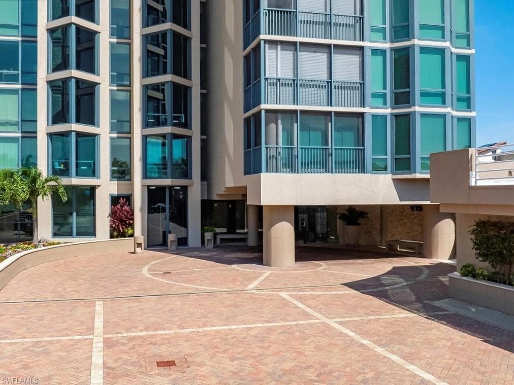 4651 Gulf Shore Blvd N Ph-6, Naples, FL 34103-41