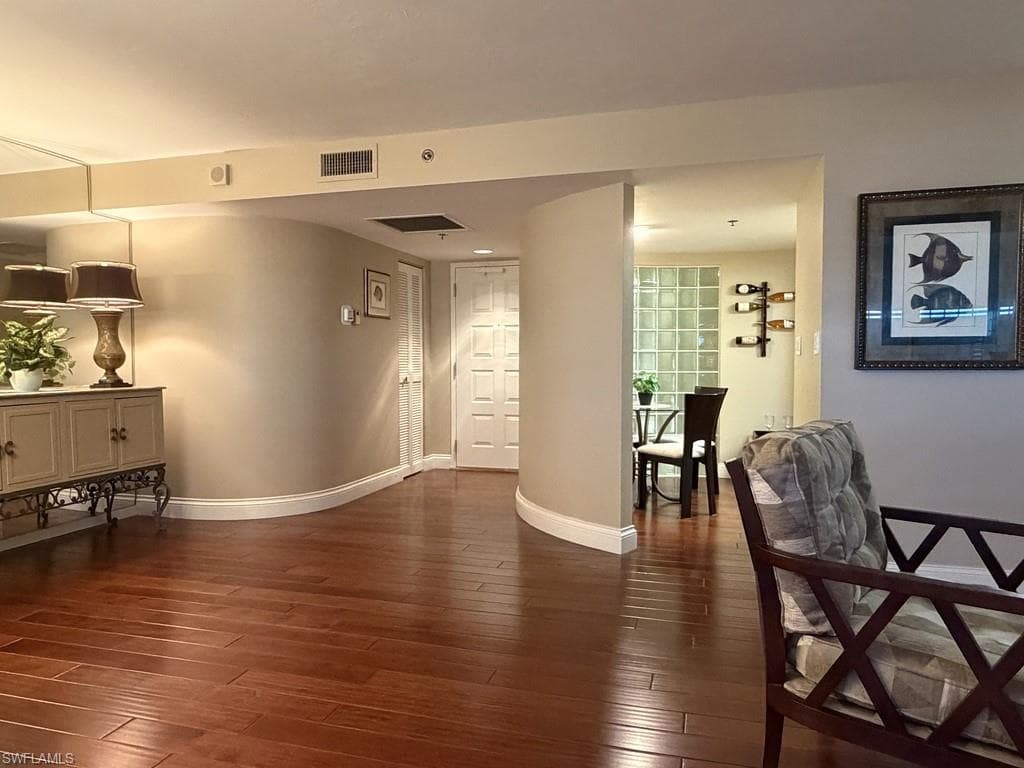 4651 Gulf Shore Blvd N Ph-6, Naples, FL 34103-7